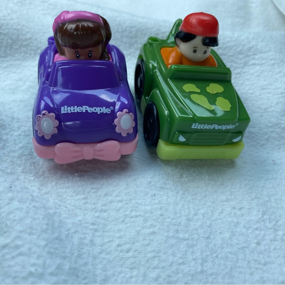 Little People Wheelies Cars Racers with Drivers purple pink green Fisher Price